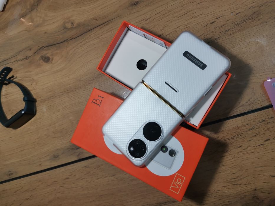 Телефон раскладушка VIP/Servi   P 21