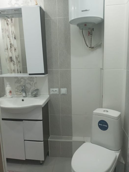 Продам 2 комнатную квартиру Ауэзова 219