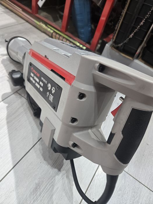 Отбойник. Перфоратор. Отбойный молоток. Отбойник.