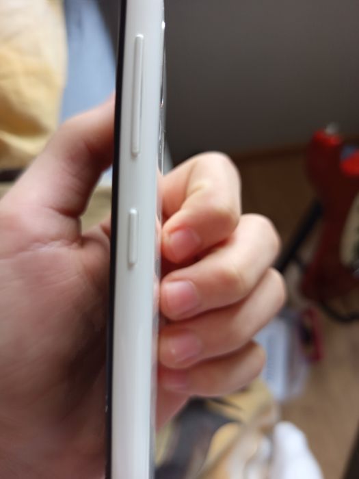 Продава се Samsung A20e за части