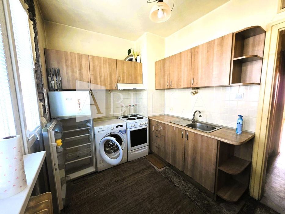 Продава се Тристаен апартамент в София, Белите брези - 87 кв.м за 2955 €/кв.м - Снимка #1