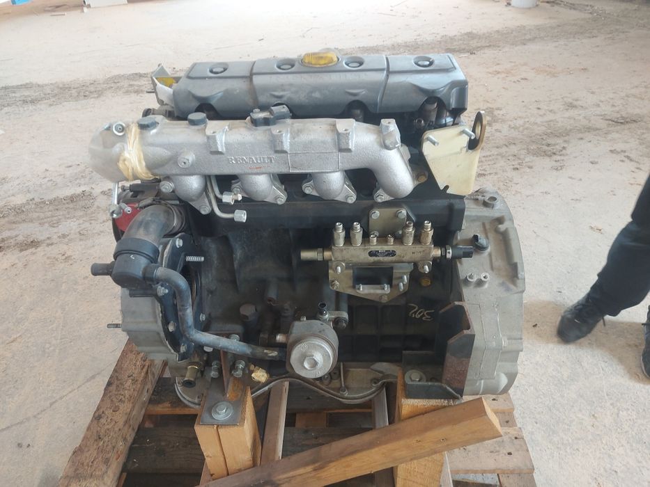 Продам двигатель Рено Мидлум