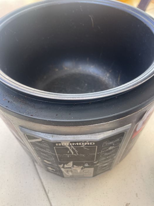 Мультиварка в нерабочем состоянии для разбора