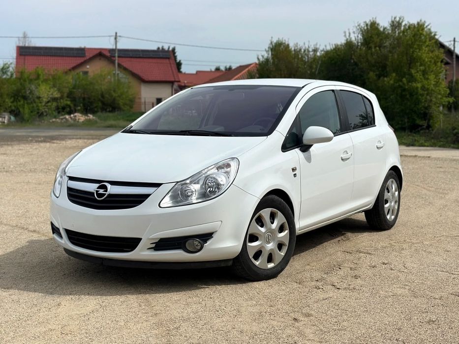 Opel Corsa D 2011