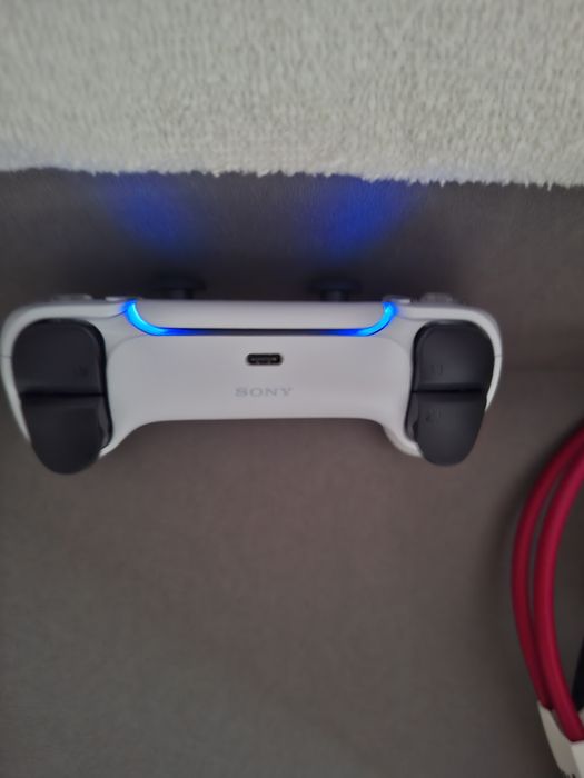 Продам джойстик PS 5 оригинал.