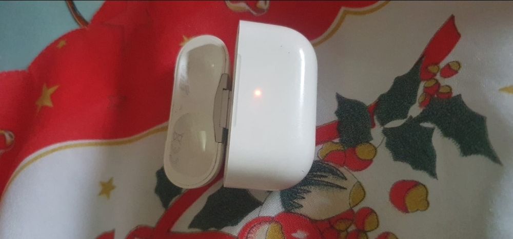 Case charge Apple AirPods Pro - originala 100%
