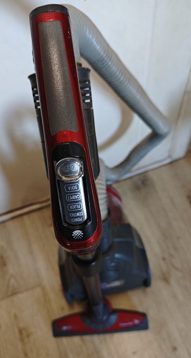 пылесос LG , на 2000 watt