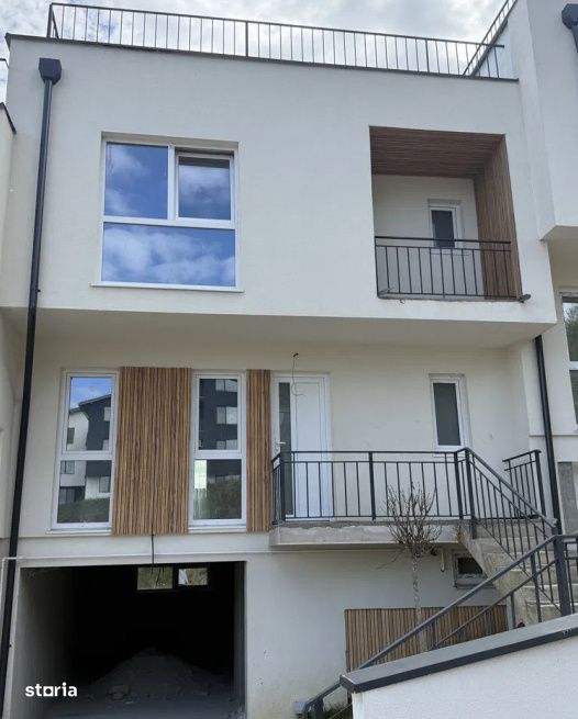 Casa insiruita noua, garaj, terasa circulabila – zona Teilor, Flores