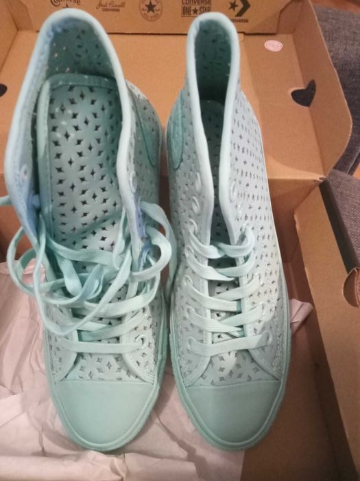 Converse кожени кецове - нови