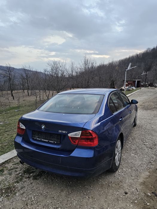 Vând bmw e90 318i