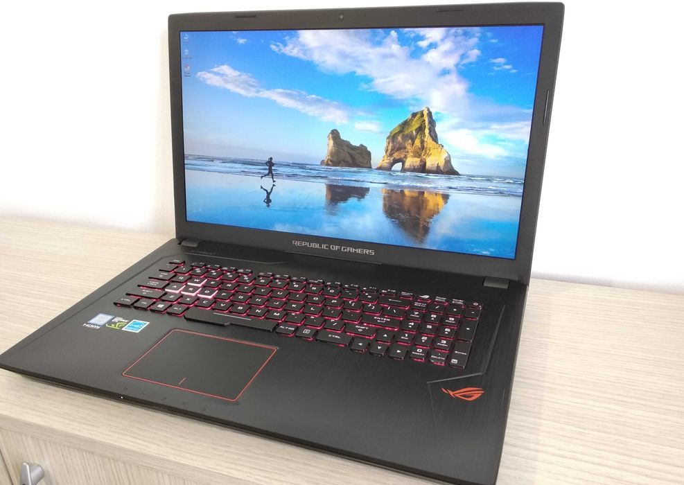 Laptop ASUS ROG STRIX I7 INTEL GAMING NVIDIA TI TITANIUM 16GB ram placa video dedicata 2 placi video SSD 512GB nvme windows 11