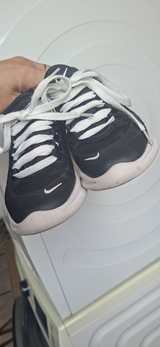 Маеатонки Сникърси Nike Air Max Axis 35,5