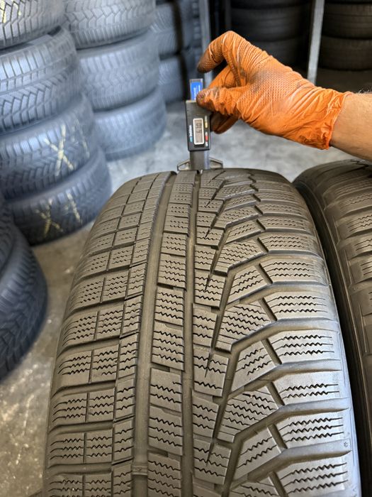2 anvelope iarna 235/50/18 , Hankook , 6.7 mm !