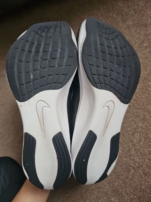 Маратонки Nike Zoom Fly 4