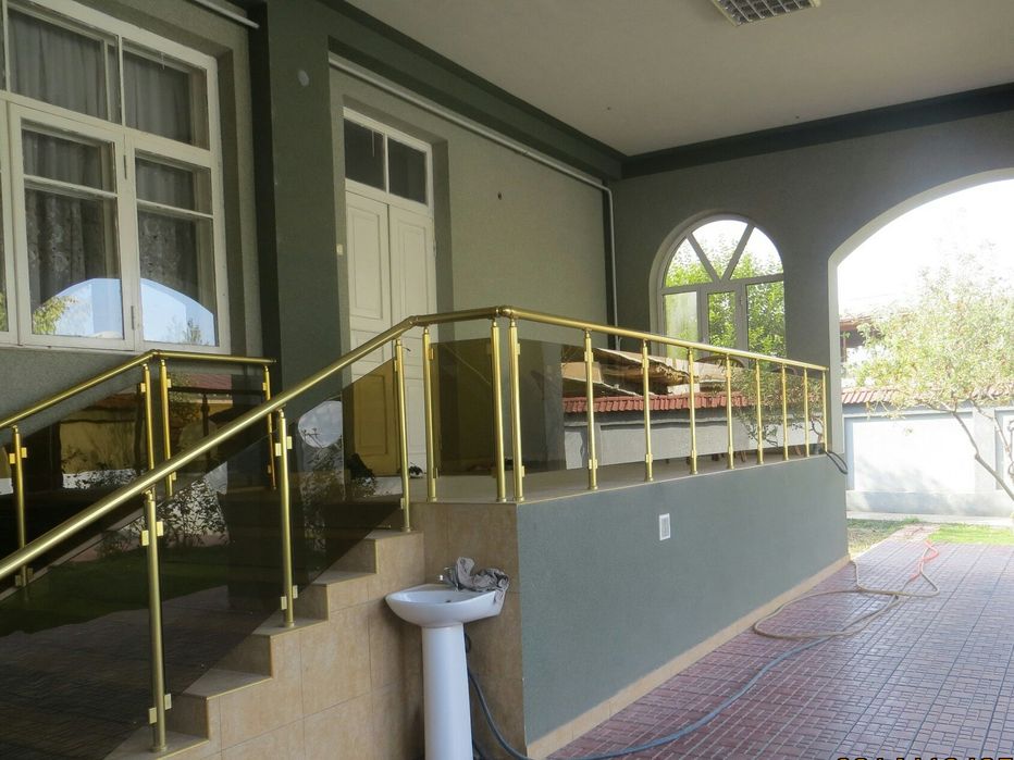 Прод. 2 эт. дом (1,5 км от Корзинки ТТЗ), 4.8 сот., 220 кв.м., 7 ком.