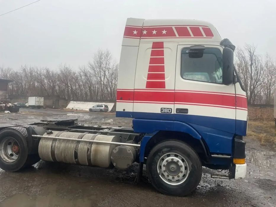 Продаю тягач Караганда