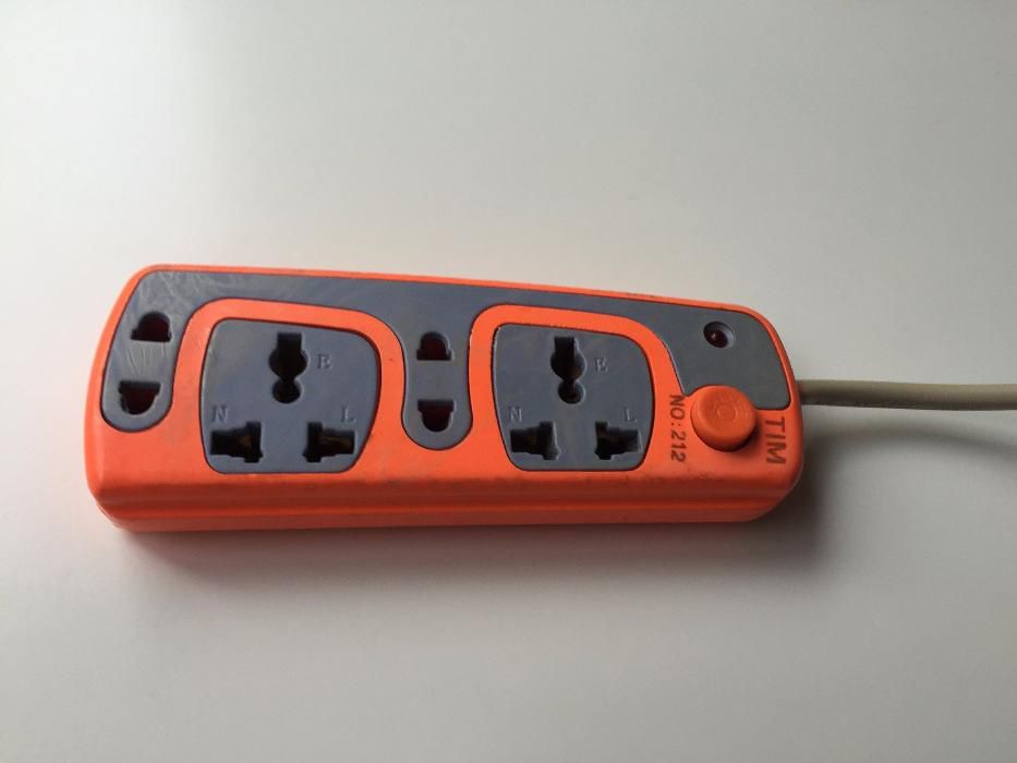 # Prelungitor Priza Curent Apple pentru US sau UK la superpret