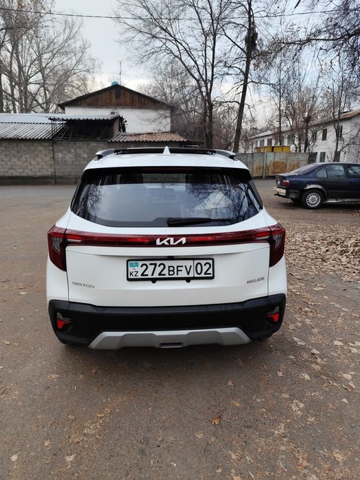 KIA celtas кроссовер