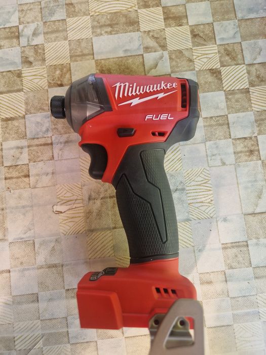 Milwaukee impact M18 FQID modelul american nou