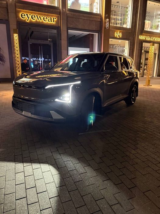 KIA EV5 light 1 позиция. 530 км. Срочно.