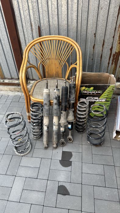 Крузак 200 амортезаторы пружыны