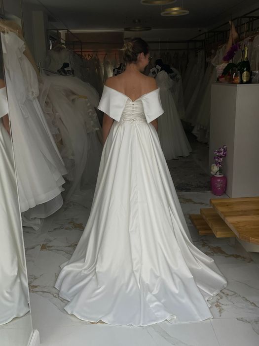 Vand Rochie de mireasa