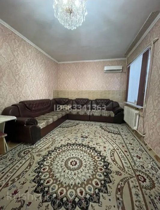 Уй сатылады.112 кварталда