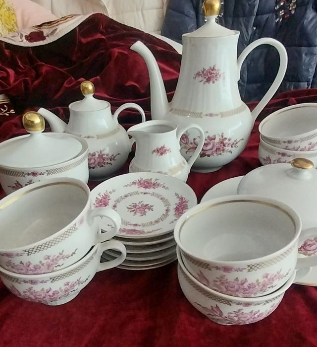 Чайно-кофейный  сервиз