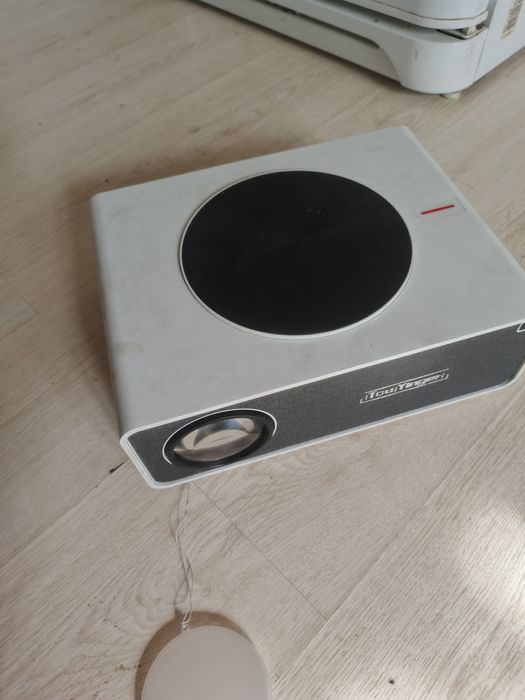 Проектор toyunger q10 basic на запчасти