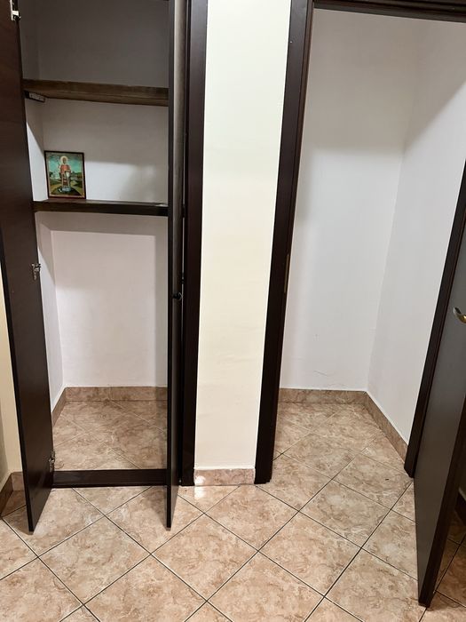 Vand apartament decomandat