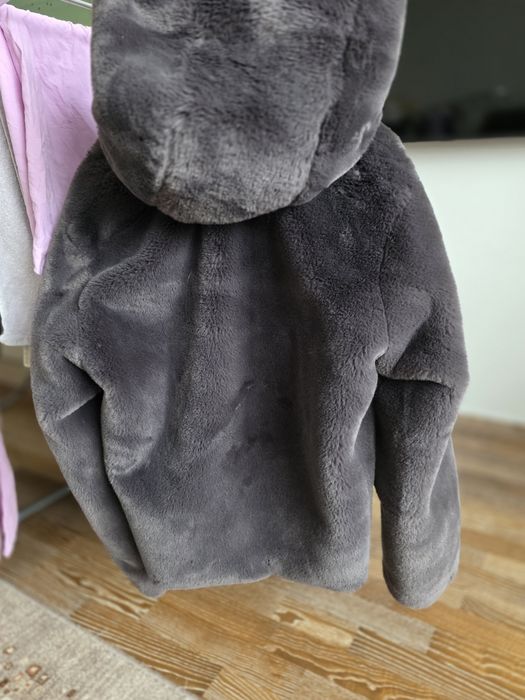 Продам шубу Zara