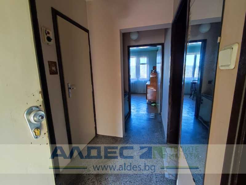 Продава се Къща в с. Кокаляне, Област София-град - 418 кв.м за 1077 €/кв.м - Снимка #12