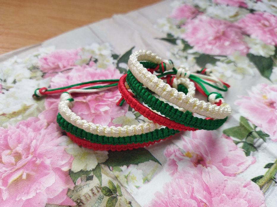 Гривна ръчно изработена с българския трибагреник