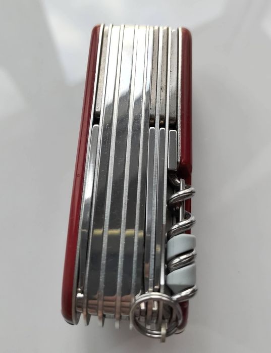 Briceag Victorinox Swiss Champ neutilizat de colectie pret redus la 300 de lei