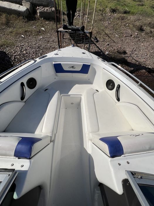 Катер Monterey 217 Blackfin Sport
