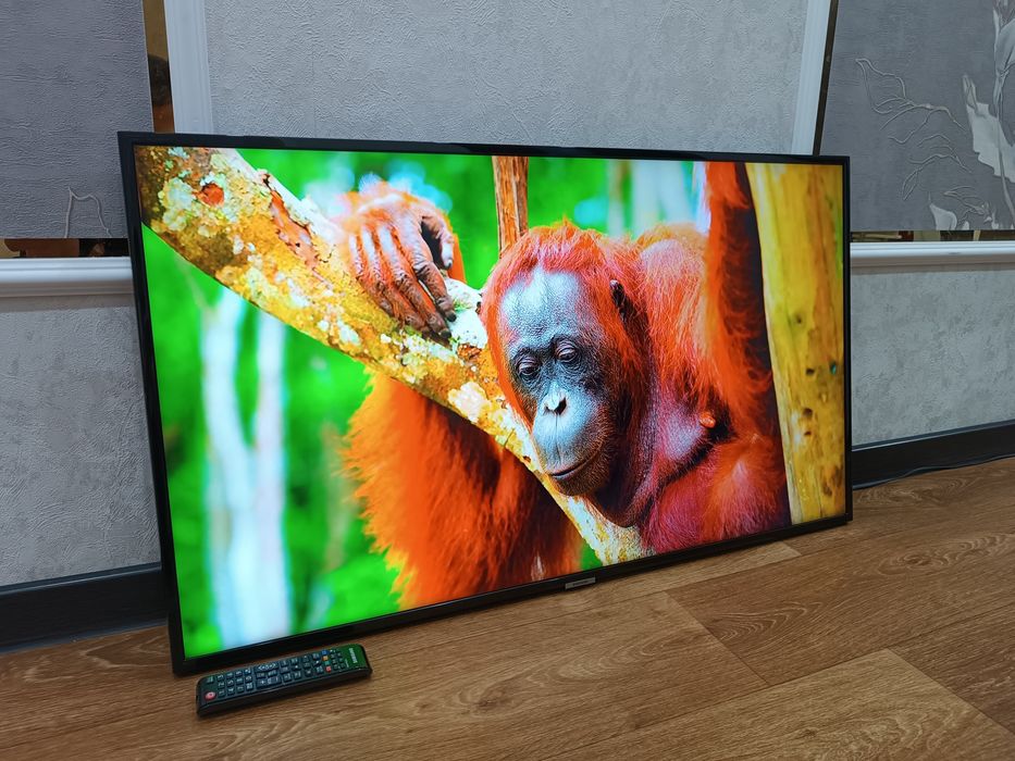 Самсунг SMART Телевизор 4k.
