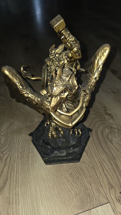 WOW Gryphon rider