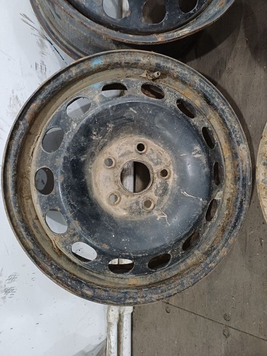 Диски R16 5x112 на Volkswagen.