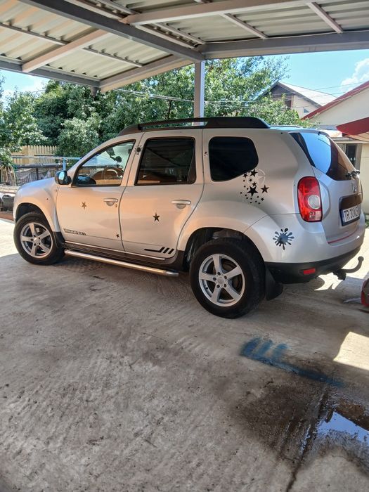Vand Duster-15.dci-110 cai-4x4-an 2012-proprietar