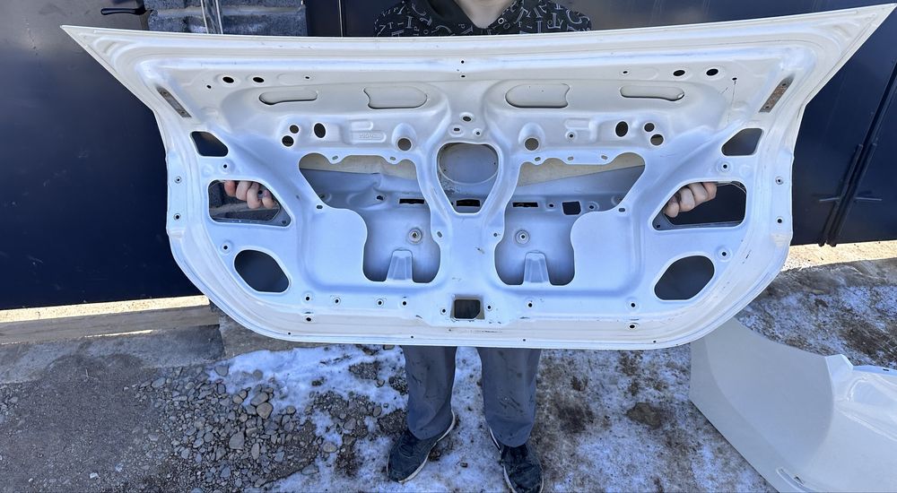 Запчасти Toyota Corolla