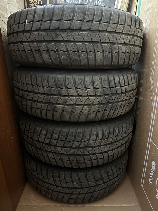 Гуми SUMITOMO WT200 215/60 R16 99H XL