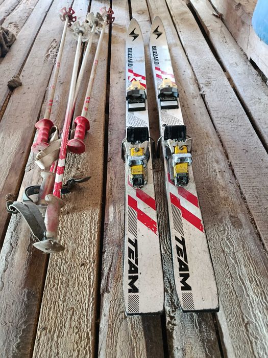 Schiurii ,le vînd și separat Atomic World Cup ,Blizzard