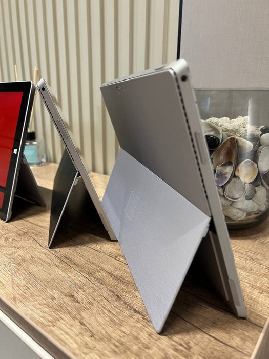 Surface Pro 3 планшет на Windows i3 4gb ram 64 SSD