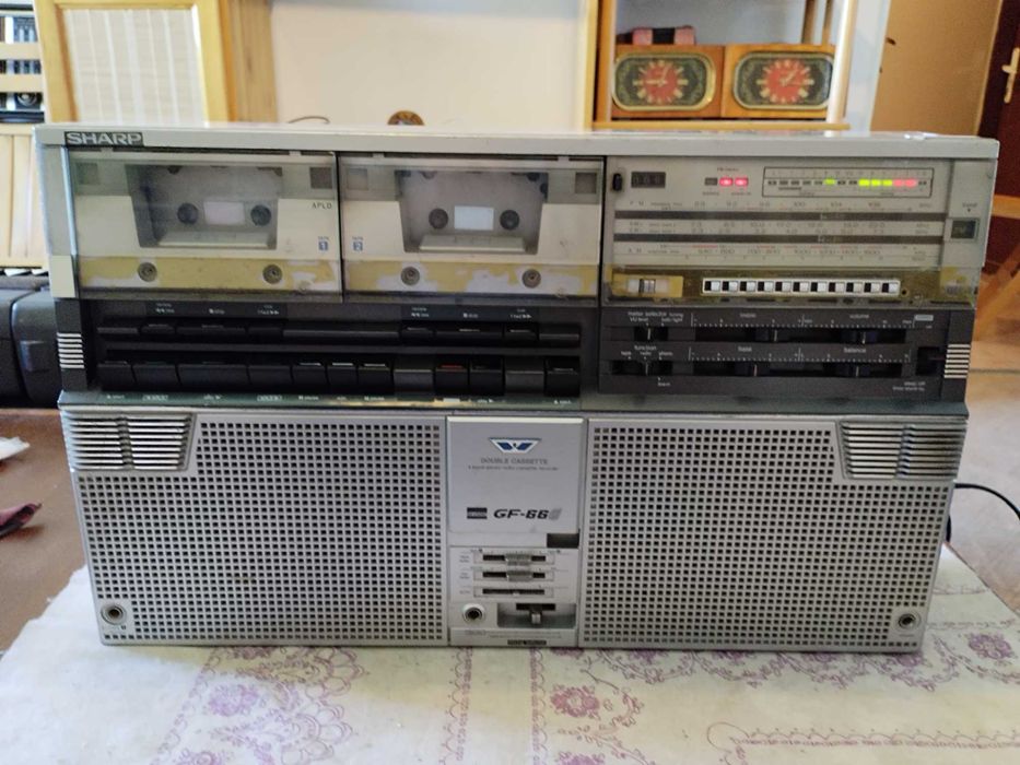 Различни радио касетофони