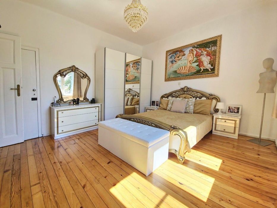 Продава се Тристаен апартамент в София, Център - 140 кв.м за 5358 €/кв.м - Снимка #4