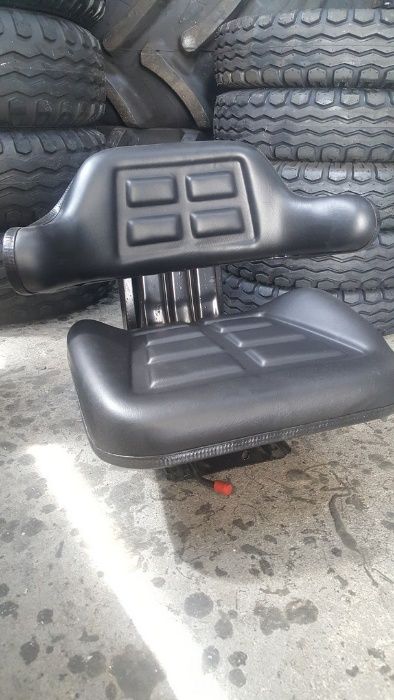 Scaun pentru tractoare este universal nou cu garantie livram oriunde