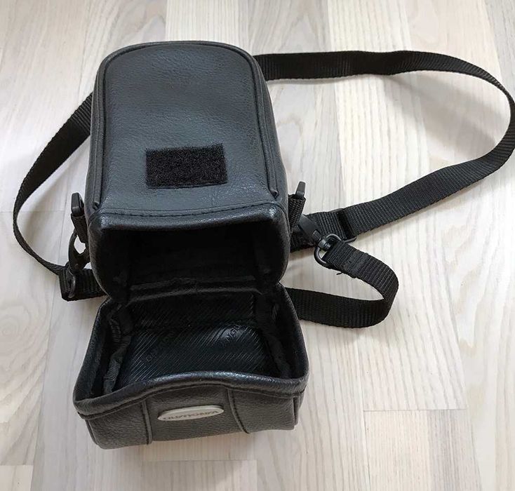 Лентов фотоапарат Nikon ZOOM 600 AF с чантичка VANGUARD