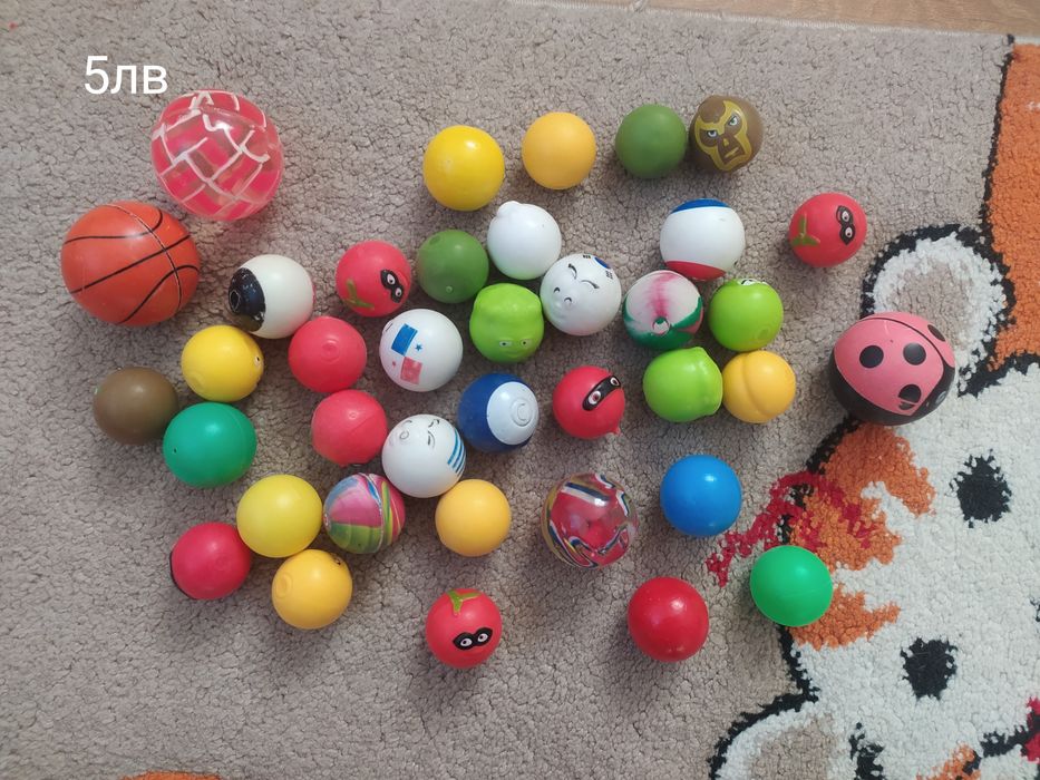 Играчки за момичета и момчета