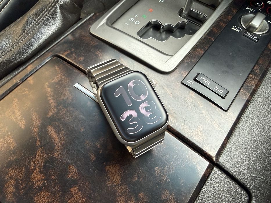 Продам часы Apple watch 9 silver 45 mm
