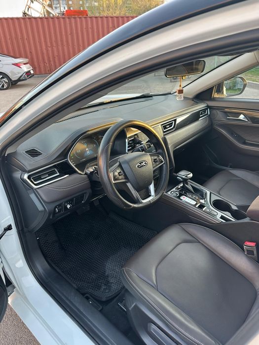 Продам машину Jac J7